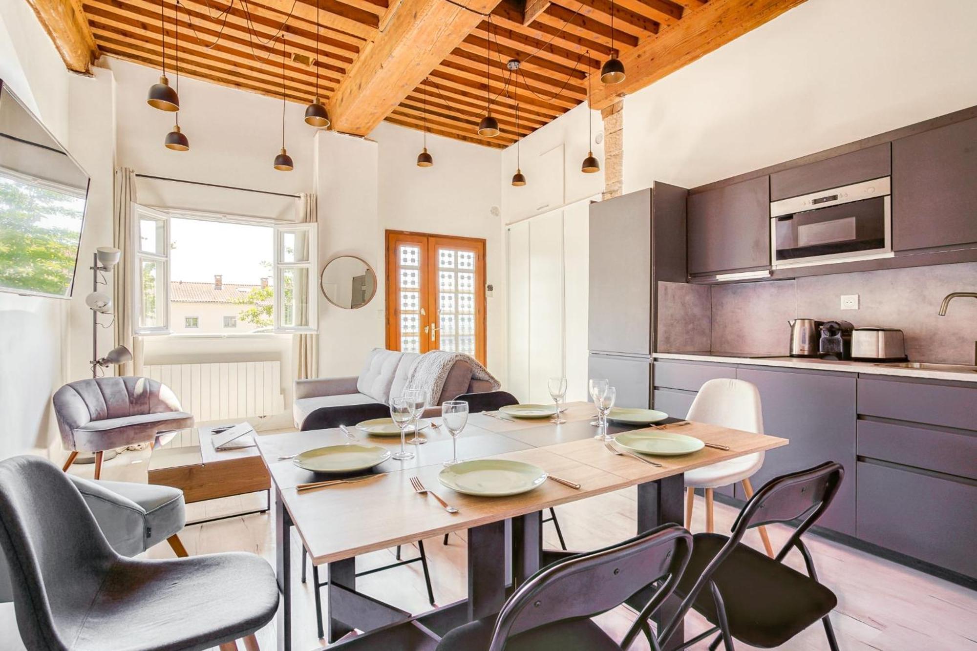 Charming 6-Person Apartment Terreaux & Croix Rousse Area 리옹 외부 사진