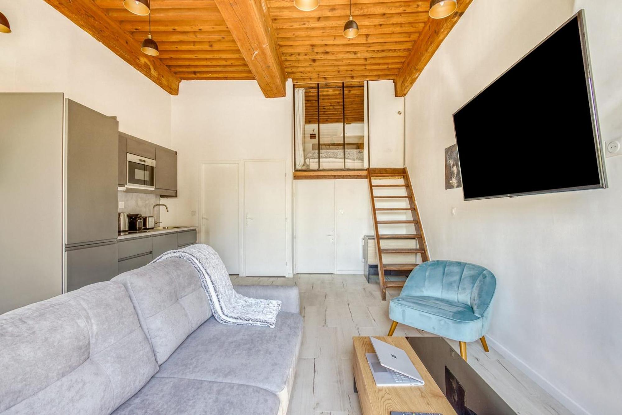 Charming 6-Person Apartment Terreaux & Croix Rousse Area 리옹 외부 사진